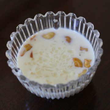 Palada payasam made with palada payasam recipe in a glass dessert bowl.